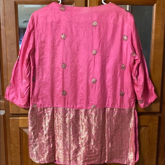 Vintage Silk Pink Top W/Gold Embroidered Details Old Money Elegant Timeless - Picture 7 of 14